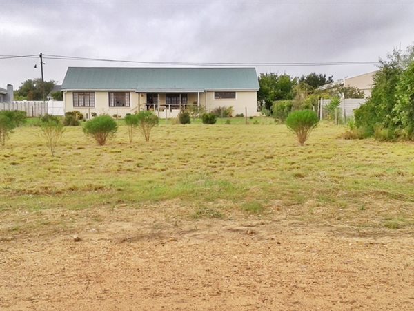 945 m² Land available in Napier