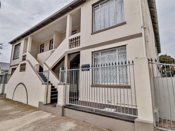 14 Bed Apartment in Richmond Hill