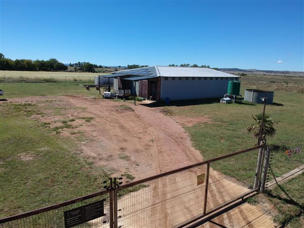 2.5 ha Agricultural Holding in Vyfhoek