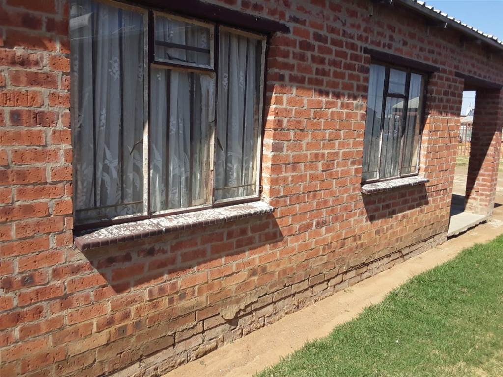 2 Bed House in Welkom photo number 2