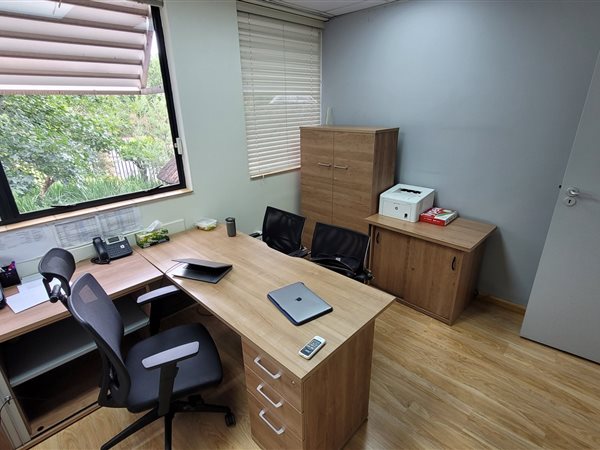 501  m² Office Space