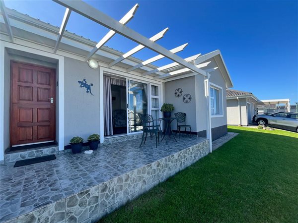 2 Bedroom House 2 Bedroom House
