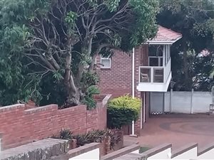 5 Bed House in Kharwastan