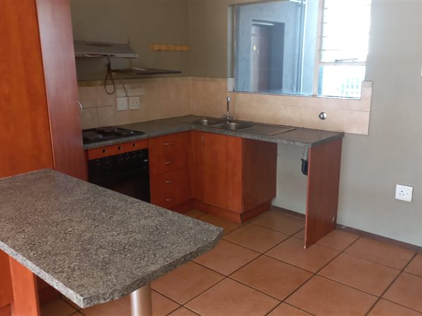 2 Bed Apartment in Kleinfontein