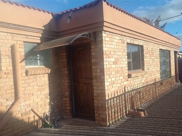 3 Bedroom House 3 Bedroom House