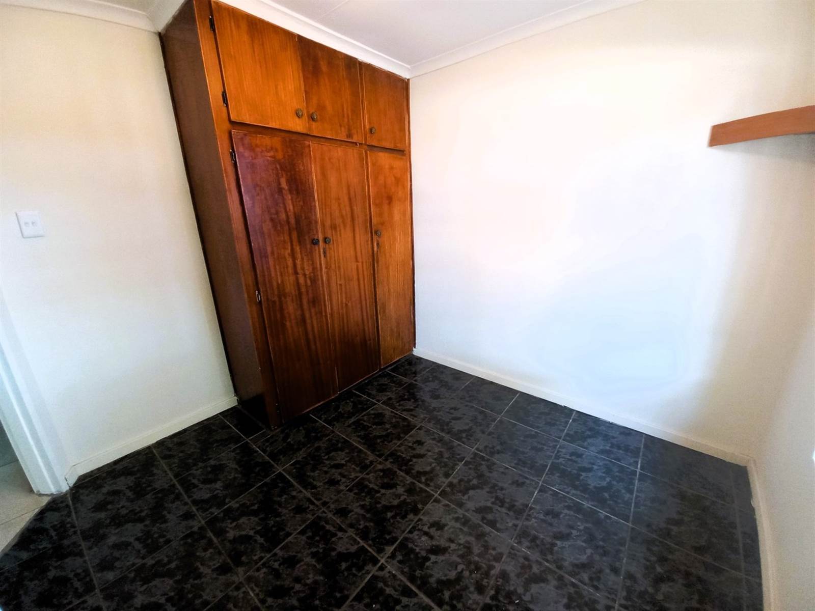 3 Bed Townhouse in Bloemfontein photo number 6
