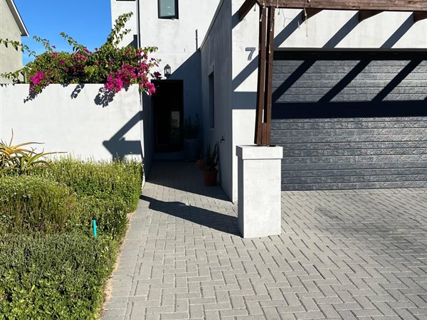 3 Bedroom House 3 Bedroom House