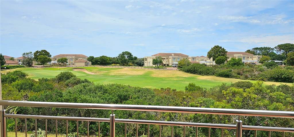 2 Bed Apartment in Plettenberg Bay photo number 24
