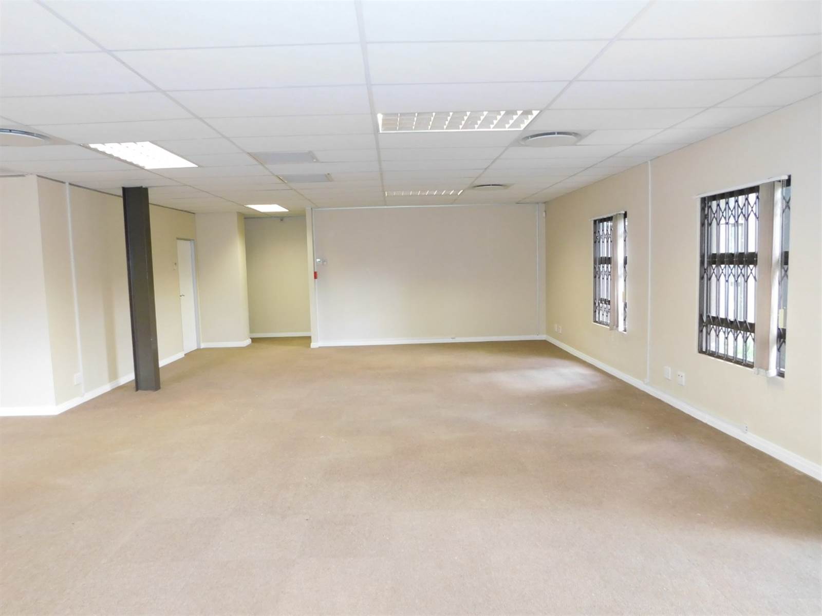 330  m² Commercial space in Randpark Ridge photo number 11