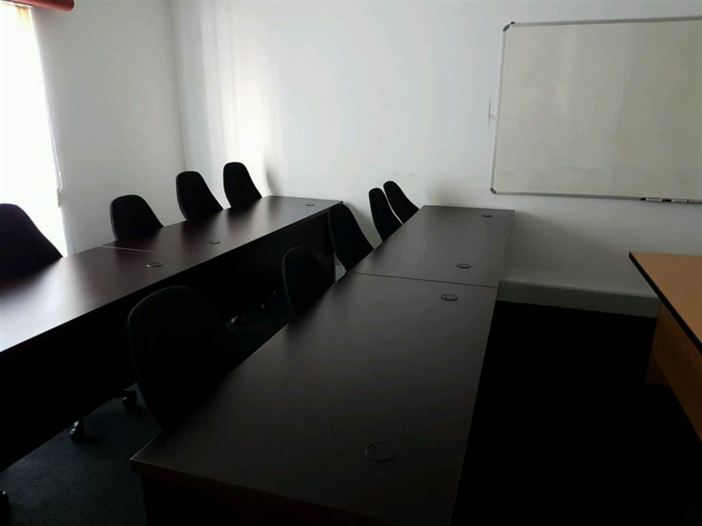 247  m² Office Space in Westville photo number 4