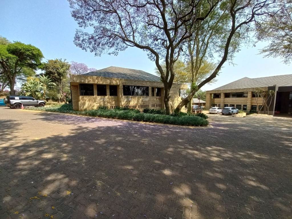 5745  m² Commercial space in Bryanston West photo number 9