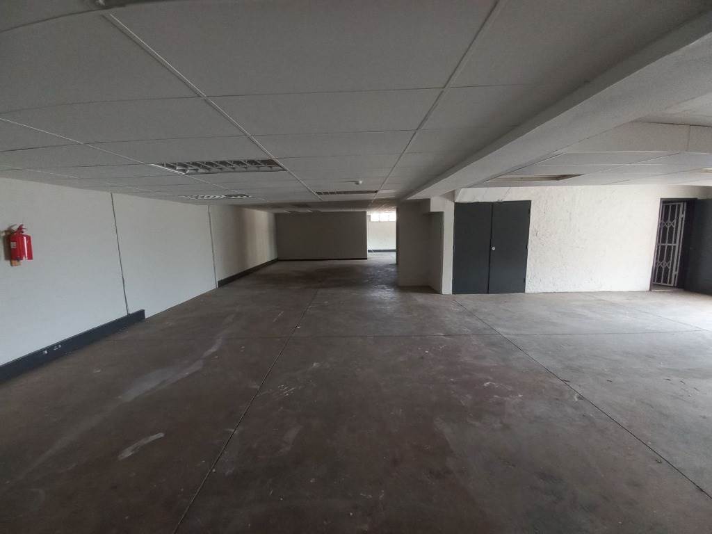 5745  m² Commercial space in Bryanston West photo number 18