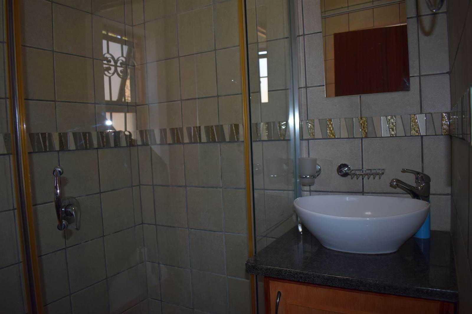 3 Bed House in Dullstroom photo number 15