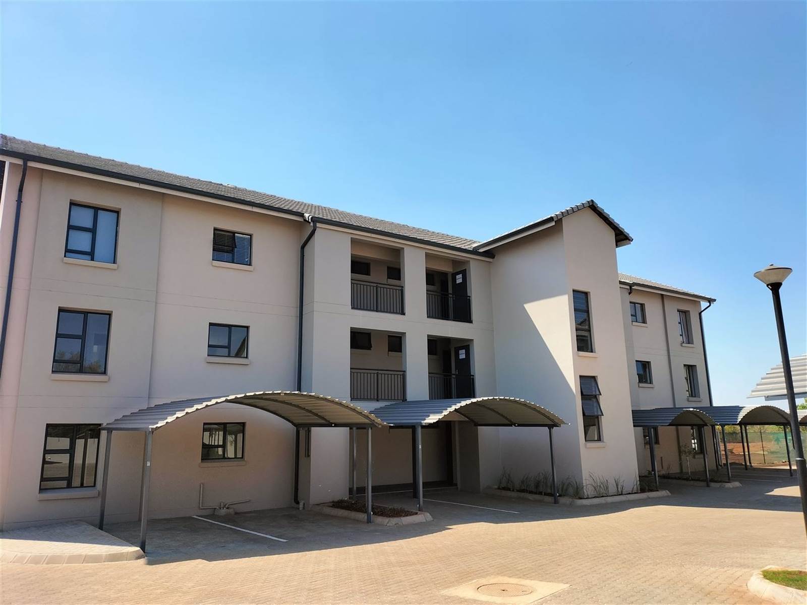 3 Bed Apartment in Raslouw photo number 14