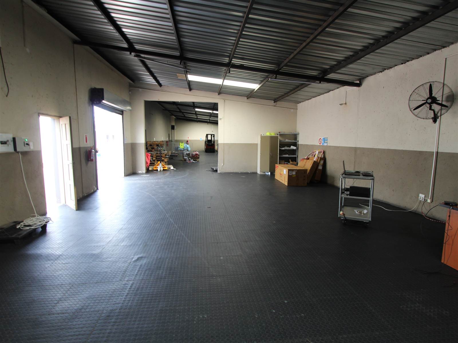 883  m² Industrial space in Modimolle photo number 2