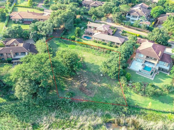 1334 m² Land available in White River Country Estate