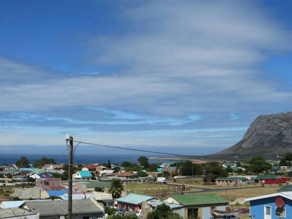 380 m² Land available in Kleinmond photo number 3
