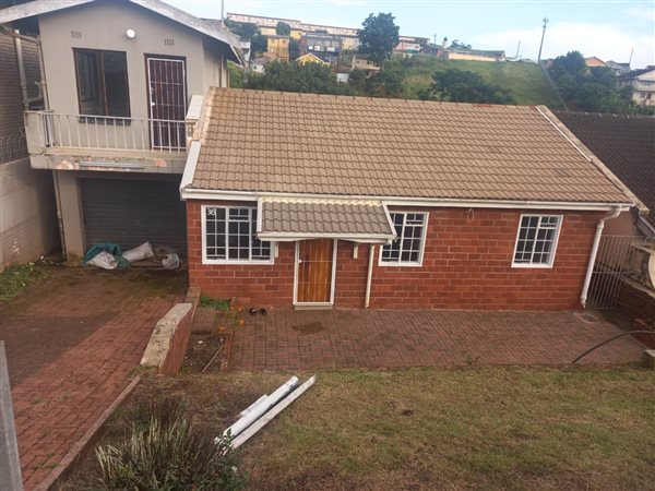 4 Bed House in Flamingo Heights