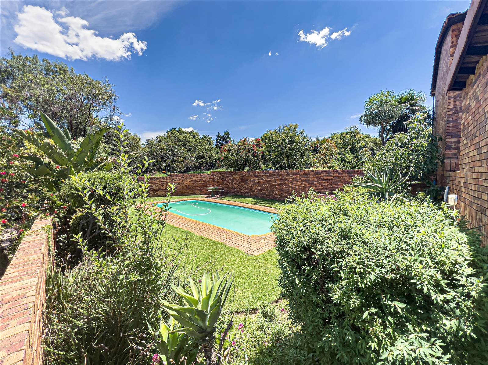 3 Bed Townhouse in Randpark Ridge photo number 15