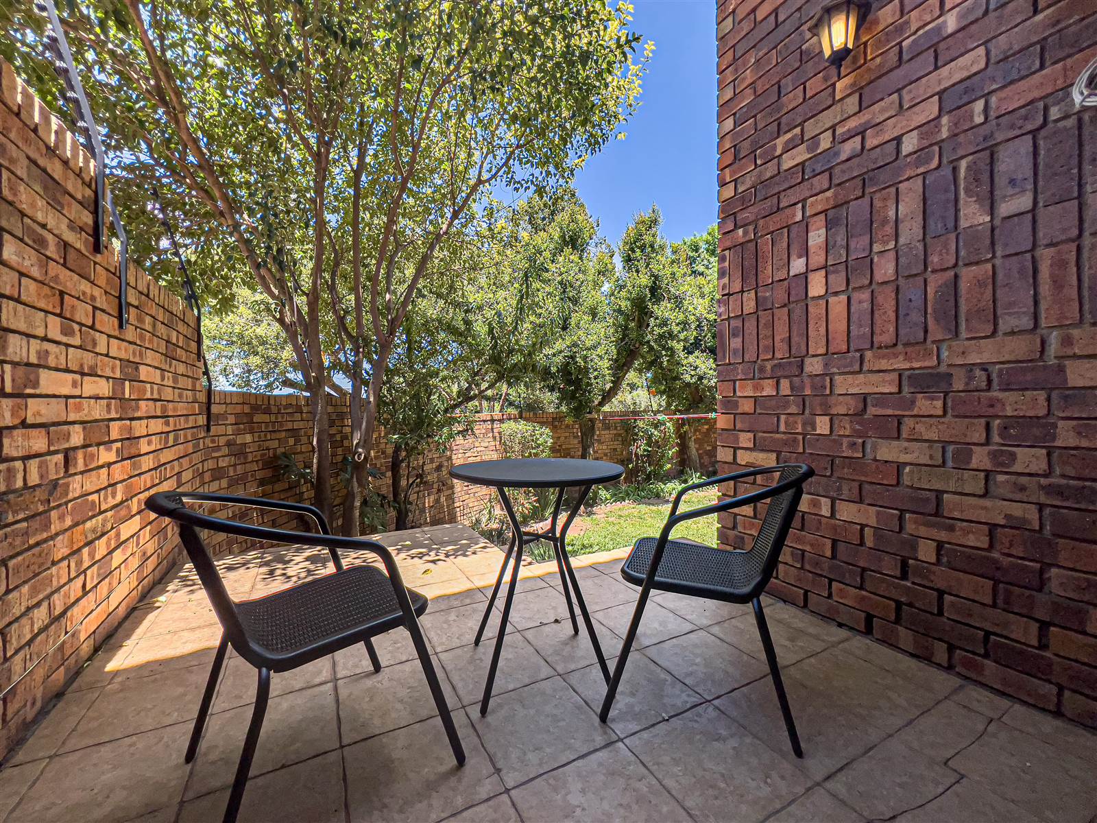 3 Bed Townhouse in Randpark Ridge photo number 3