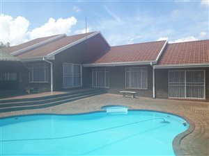 4 Bed House in Three Rivers East