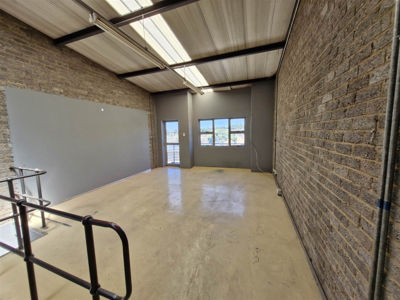 190  m² Industrial space in Allandale photo number 5