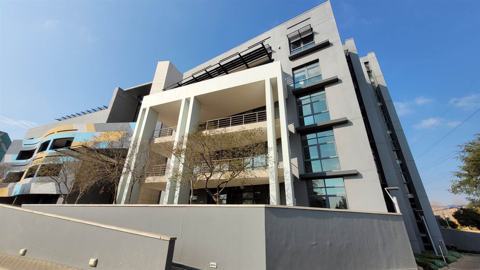 1730  m² Office Space in Menlyn photo number 29