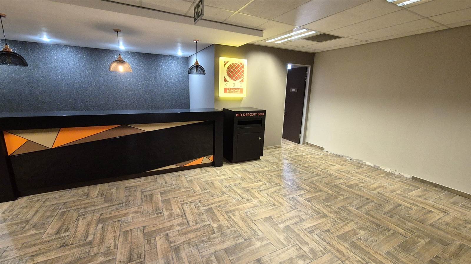1730  m² Office Space in Menlyn photo number 4