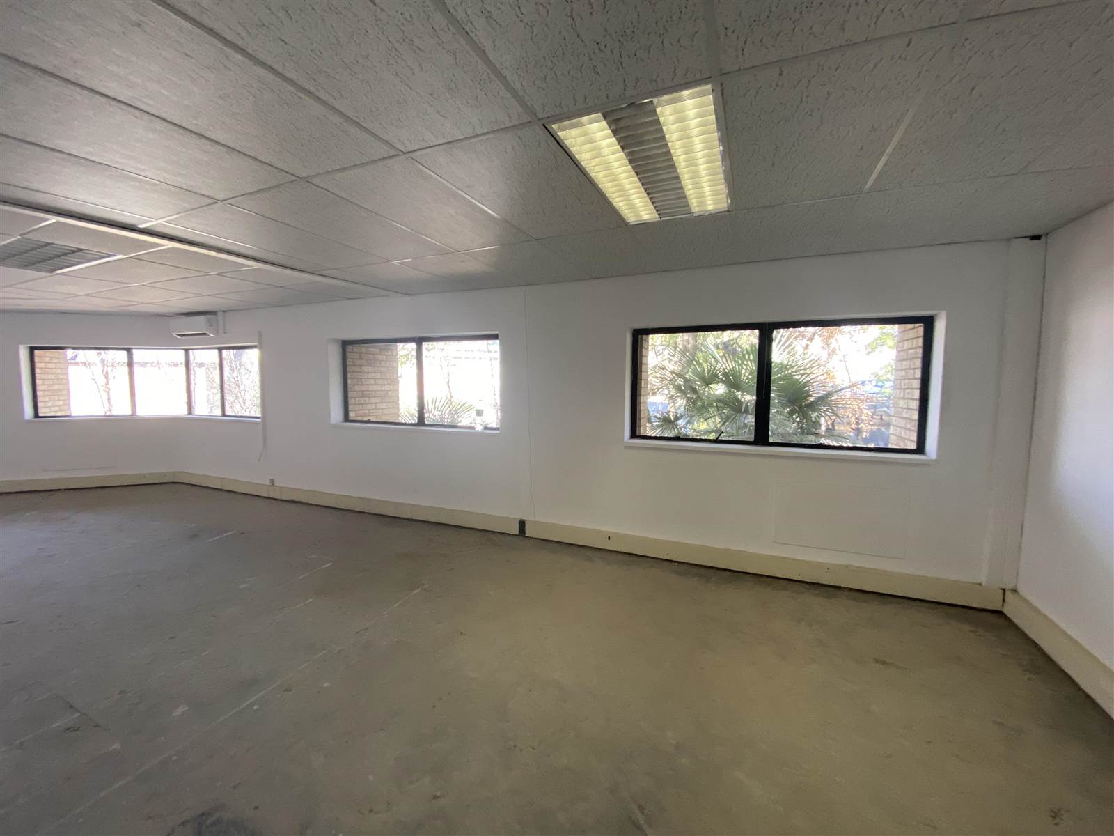137  m² Commercial space in Morningside photo number 8