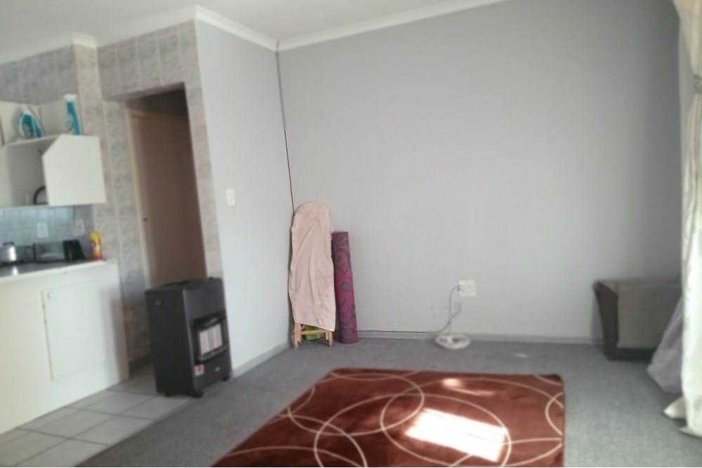2 Bed Apartment in Horison photo number 3