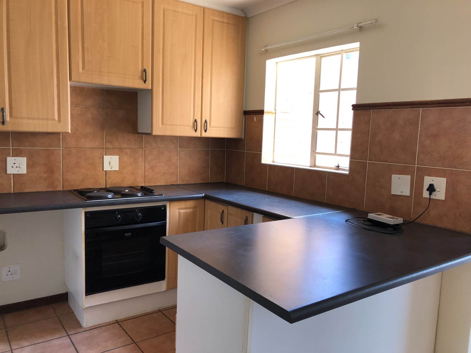 2 Bed Townhouse in Mooikloof Ridge photo number 8