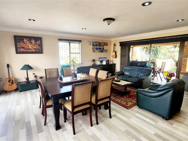 4 Bedroom House 4 Bedroom House