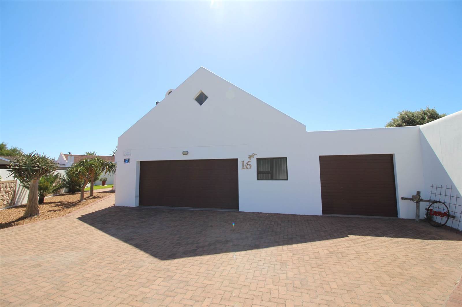 2 Bed House in Port Owen photo number 4