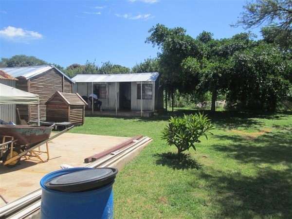 3 ha Farm in Strydfontein and surrounds
