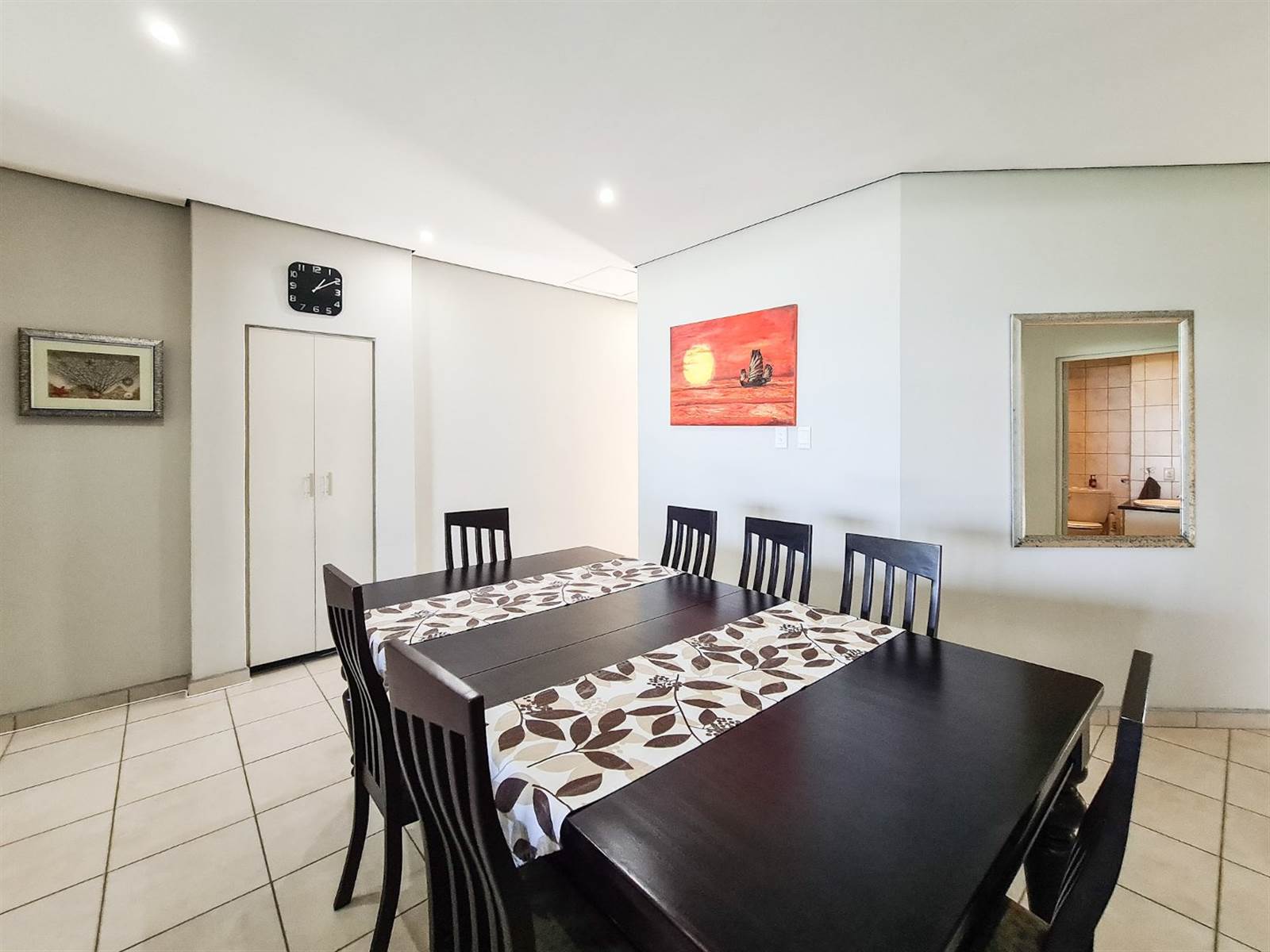 4 Bed Penthouse in Shelly Beach photo number 9