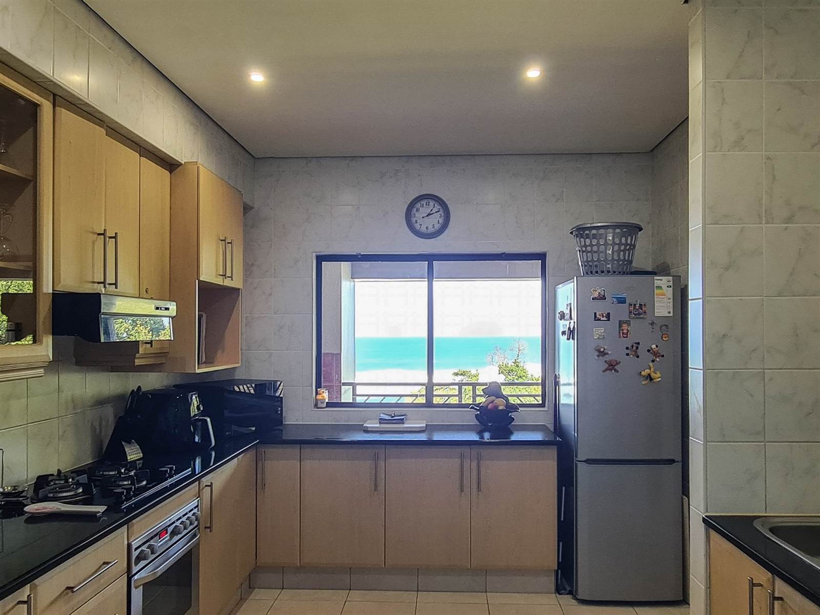 4 Bed Penthouse in Shelly Beach photo number 6