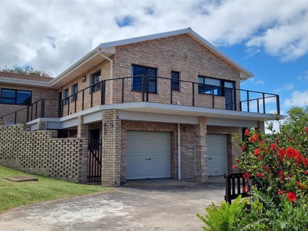 4 Bed House in Herolds Bay