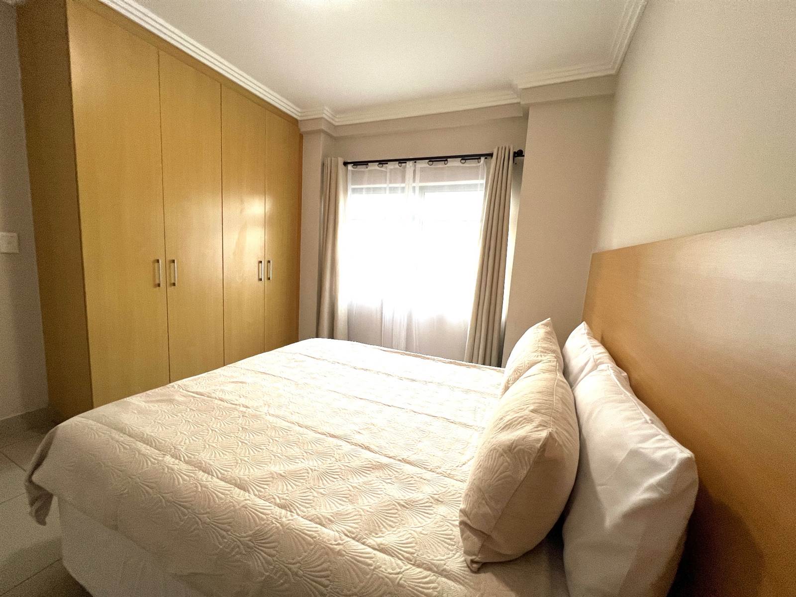 2 Bed Apartment in Umhlanga Ridge photo number 6