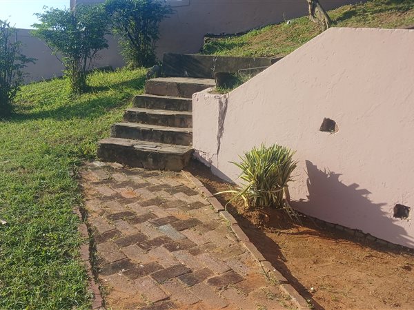 2 Bedroom House 2 Bedroom House