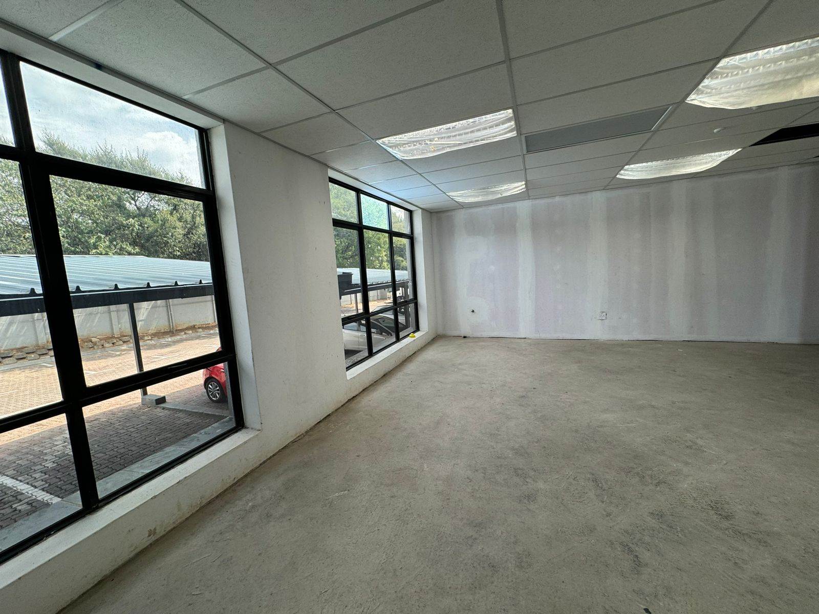 60  m² Commercial space in Morningside photo number 8