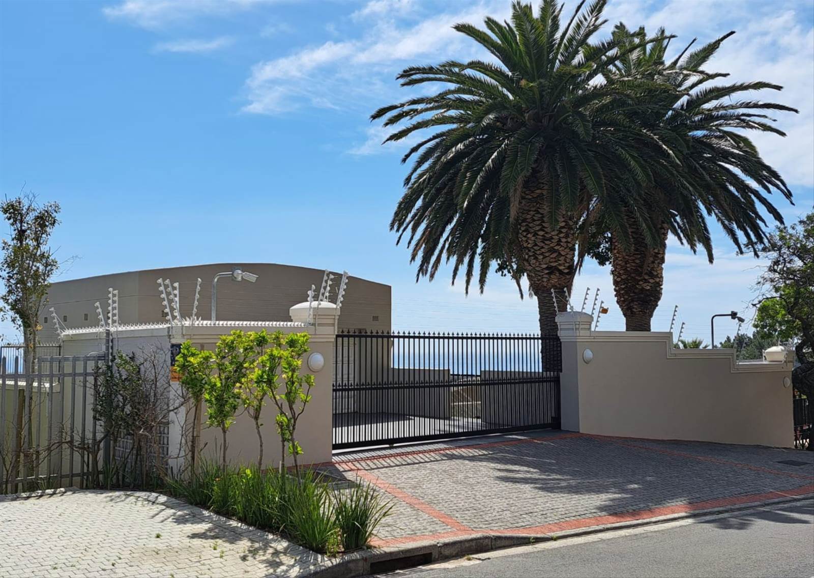 3 Bed Apartment in Camps Bay photo number 23