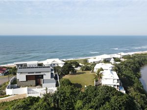 1013 m² Land available in Tinley Manor and surrounds