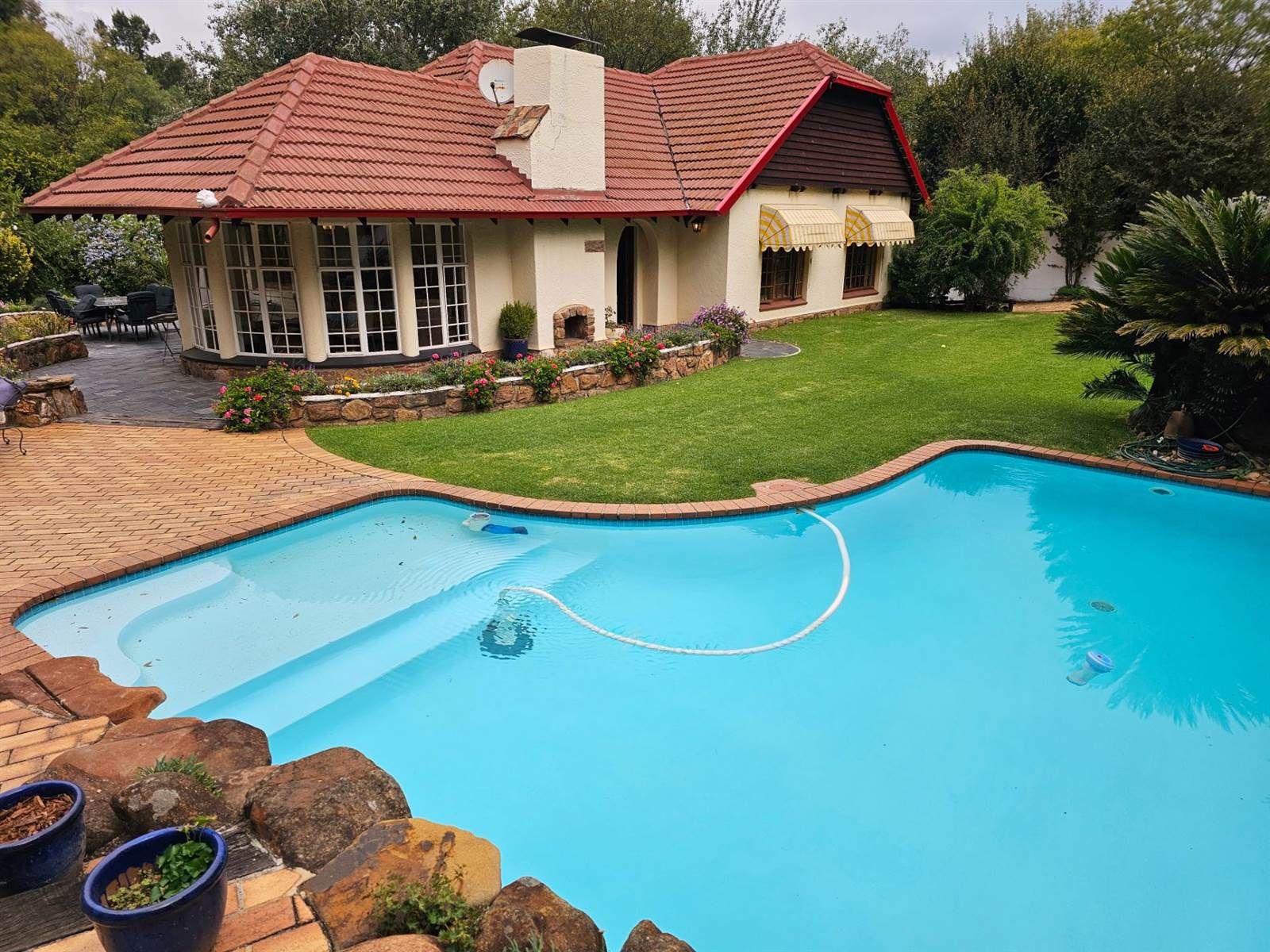 3 Bed House in Parkhurst photo number 4