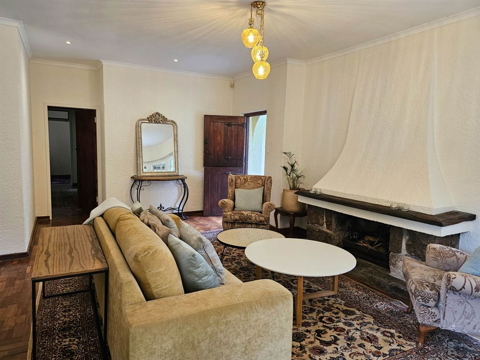 3 Bed House in Parkhurst photo number 6