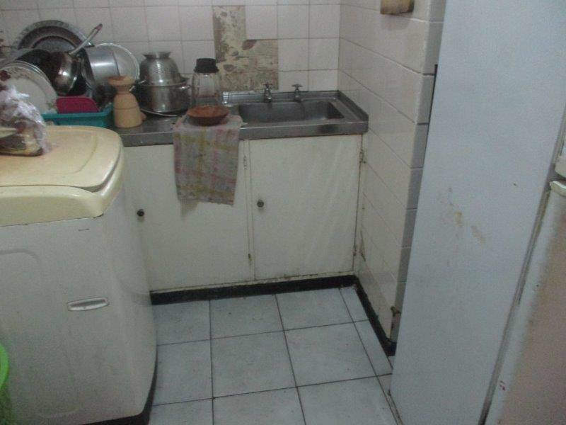 1.5 Bed Flat in Durban CBD photo number 8