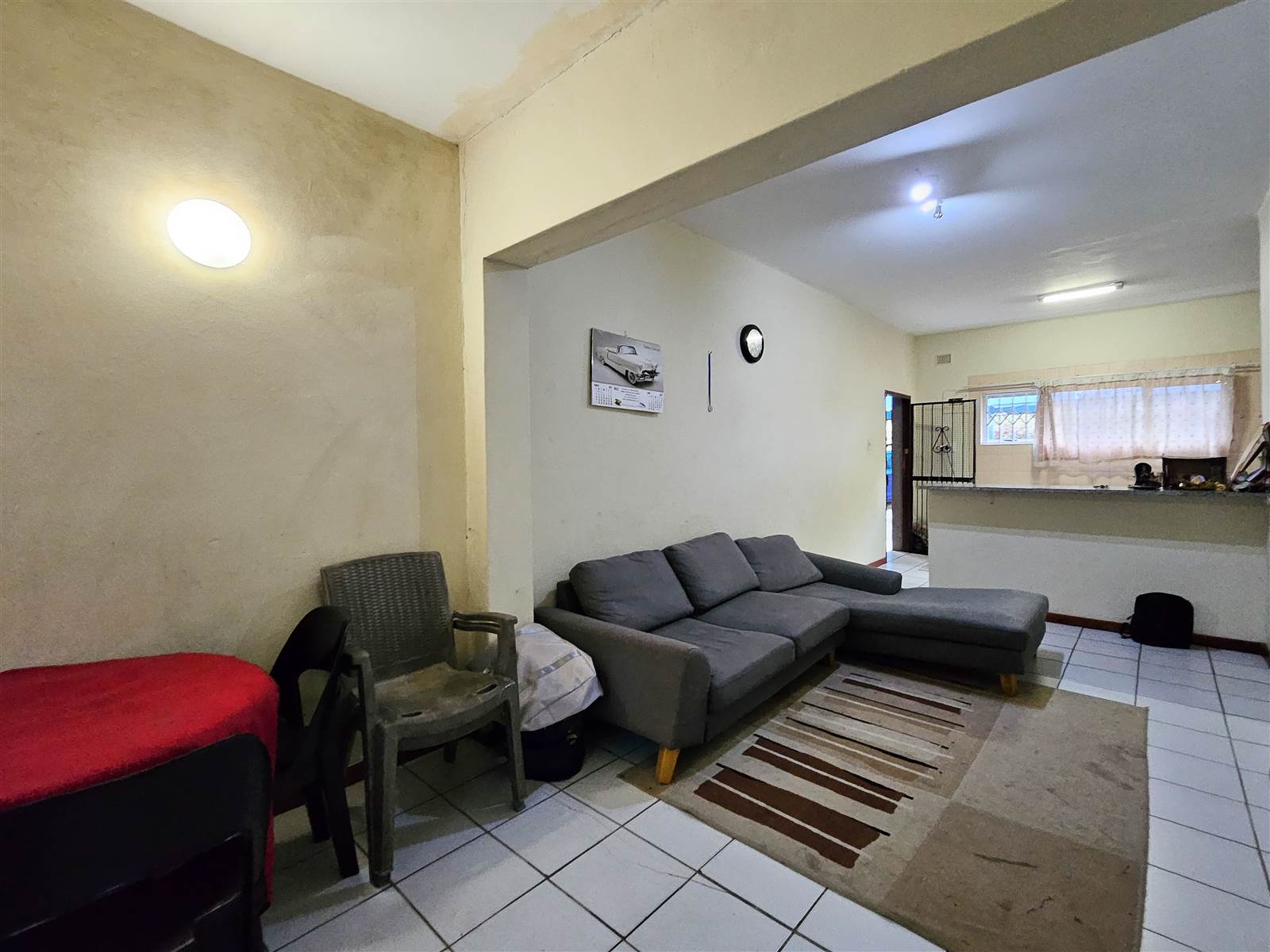 1 Bed Apartment in Doonside photo number 7