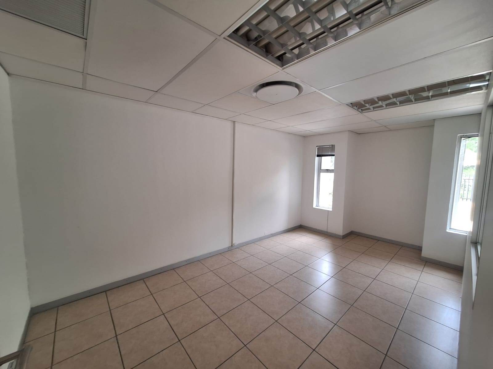 247  m² Office Space in Kyalami photo number 7
