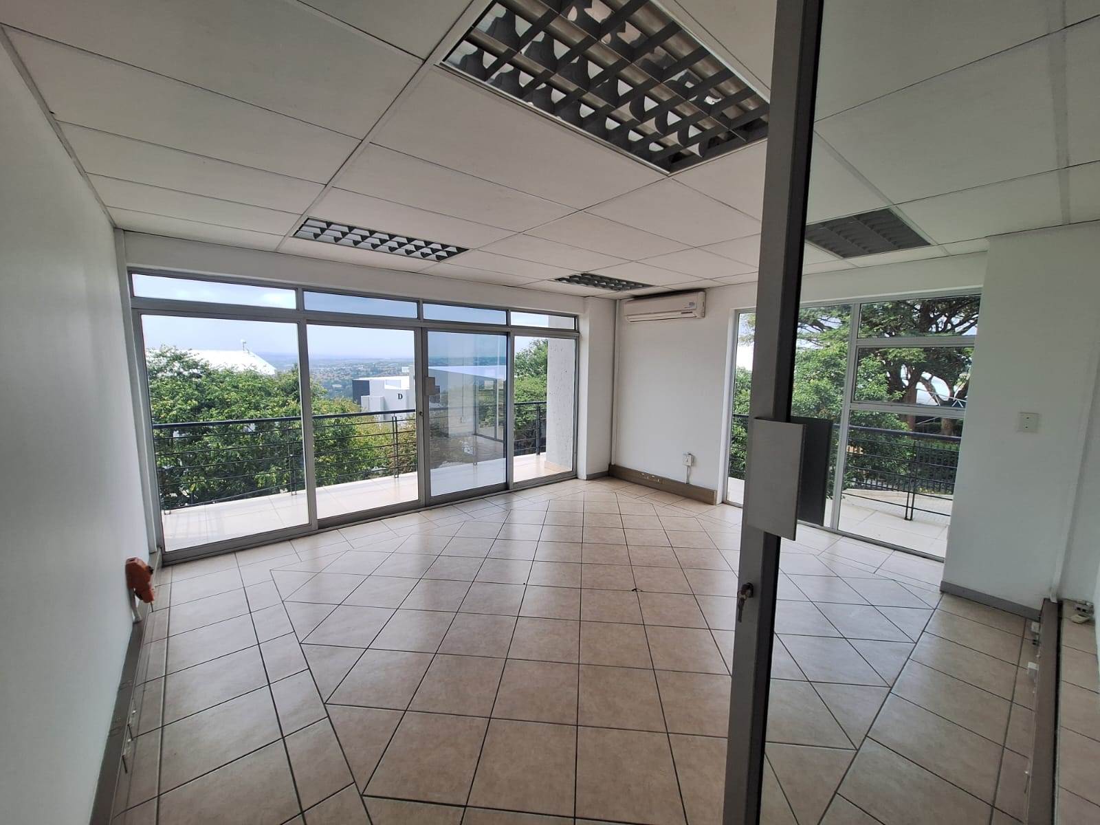 247  m² Office Space in Kyalami photo number 9