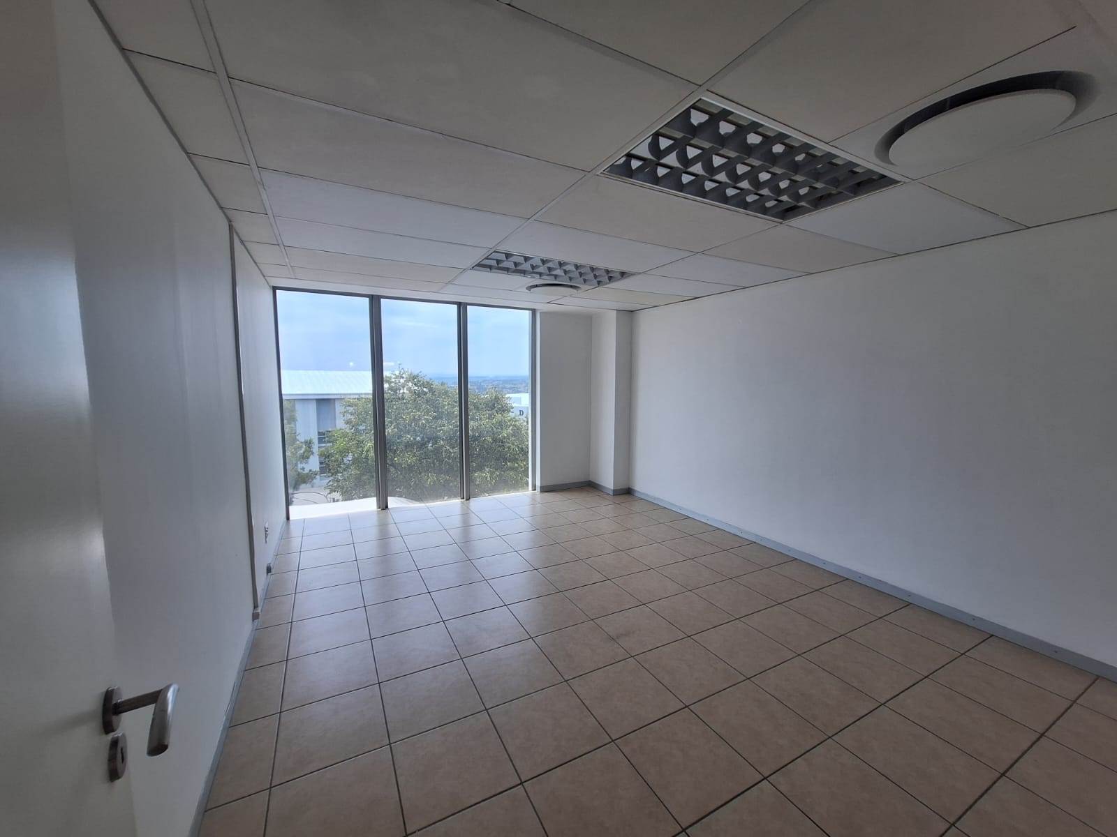 247  m² Office Space in Kyalami photo number 8