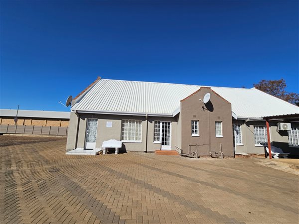 500 m² Commercial space 500 m² Commercial space